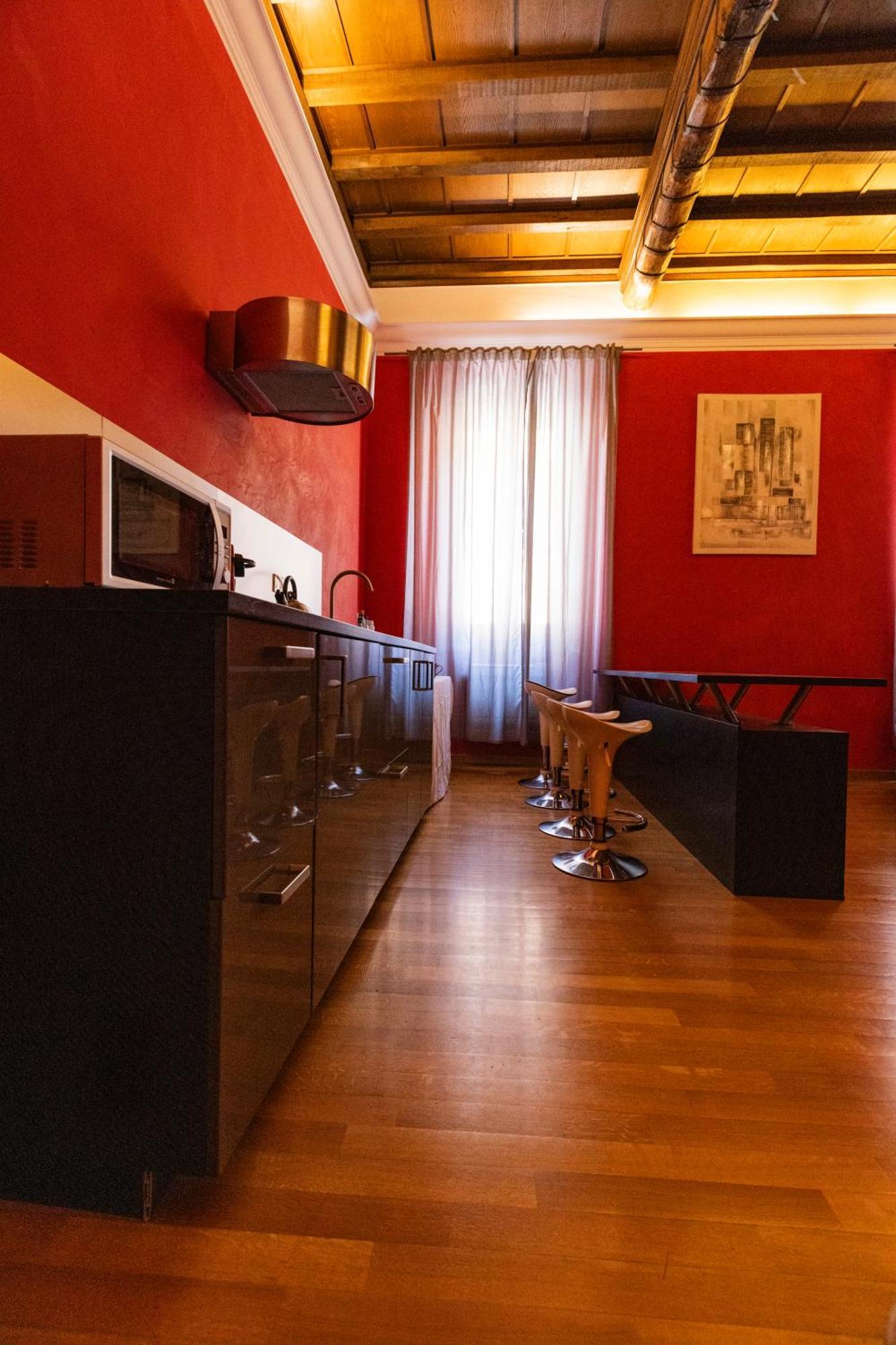 Barberini Apt Close To Fontana Di Trevi Рим Екстериор снимка