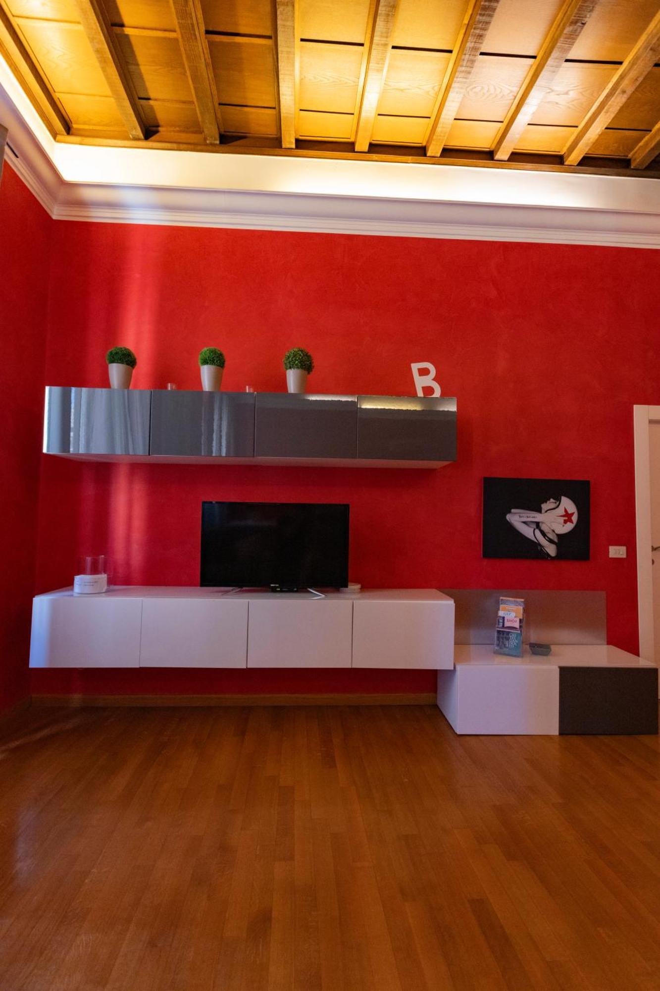 Barberini Apt Close To Fontana Di Trevi Рим Екстериор снимка